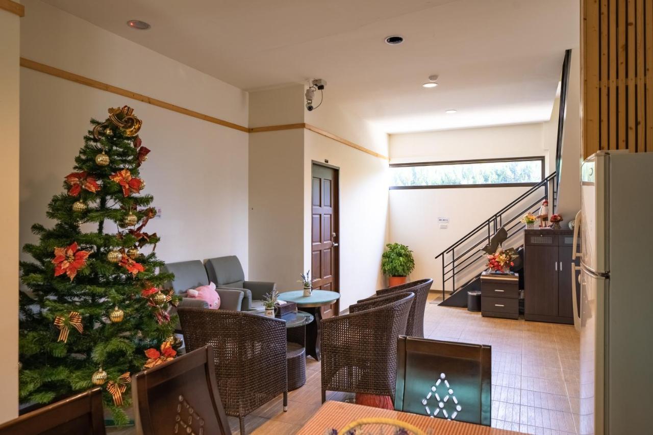 Hua Mu Xing Jing B&B Renai Exteriér fotografie